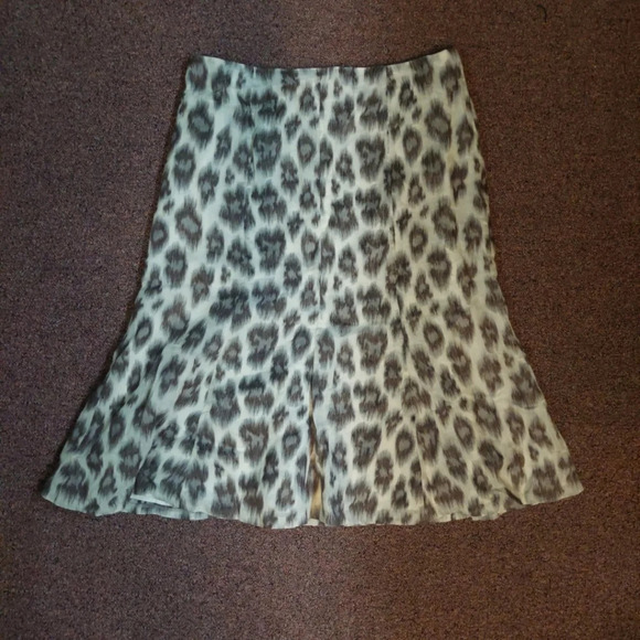 Talbots Silk Blend Leopard Cheetah print pattern Midi skirt Lined Size 12 - Picture 3 of 7